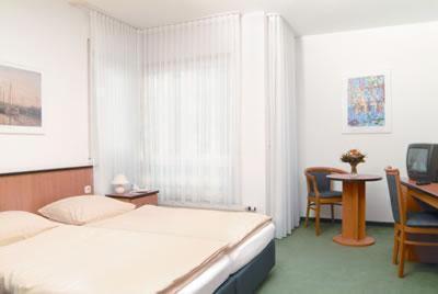 Airport-Hotel Stetten Leinfelden-Echterdingen Exteriör bild