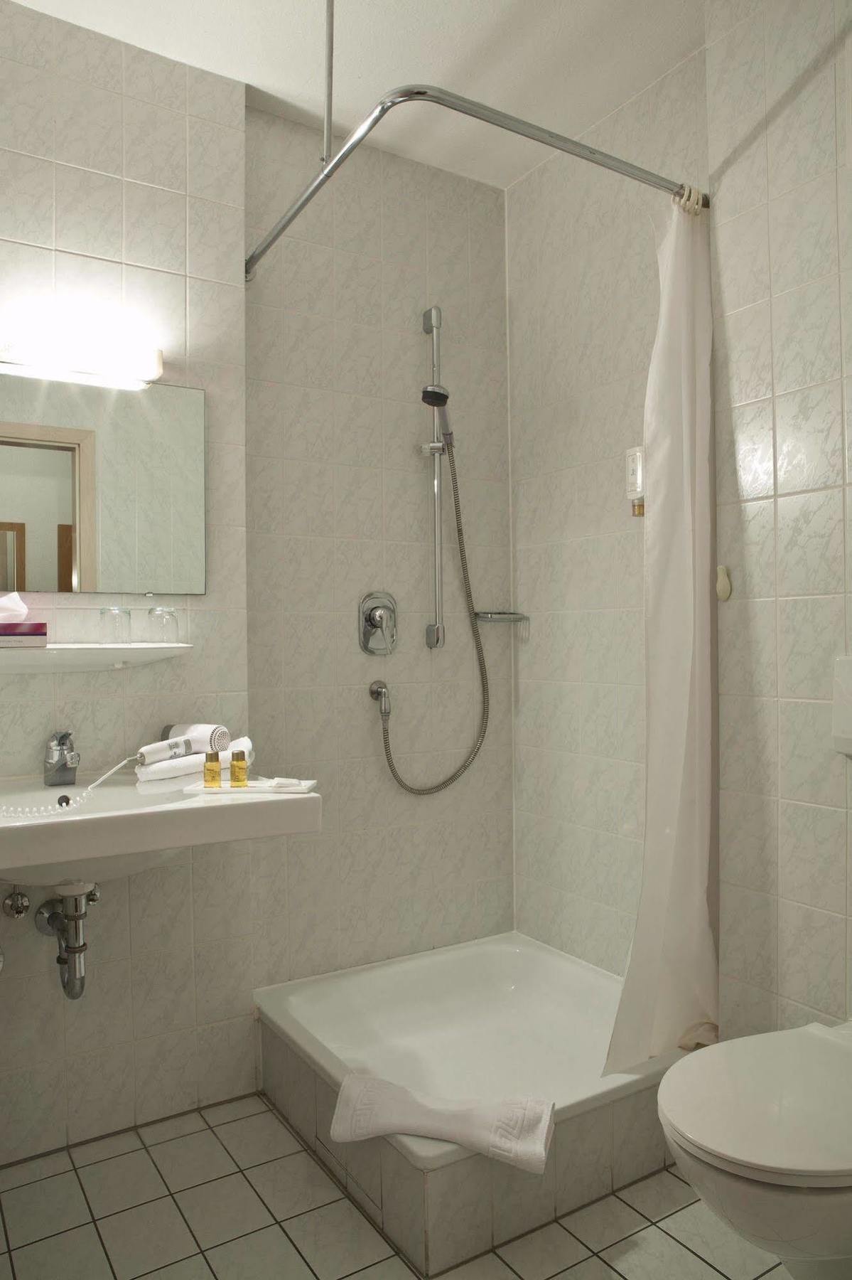 Airport-Hotel Stetten Leinfelden-Echterdingen Exteriör bild